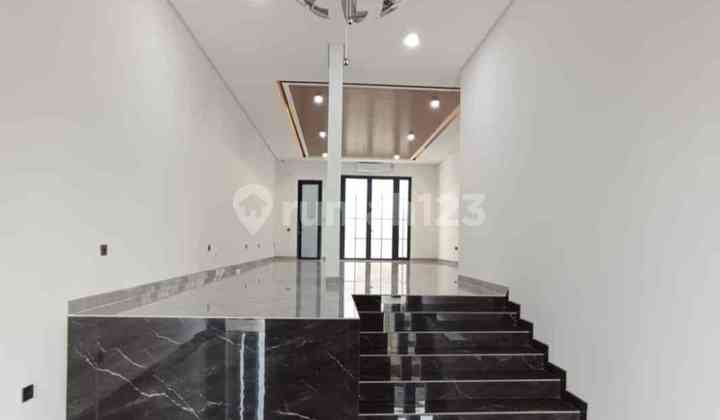 Rumah Citraland, Brand New 3 Lantai Ciamik Poll di Surabaya Barat 2