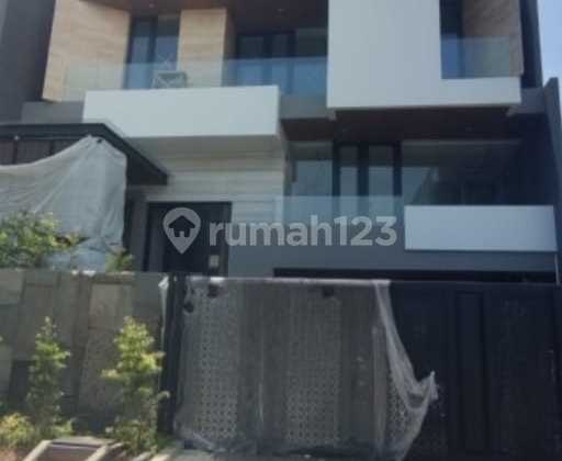 Citraland, Luxury House