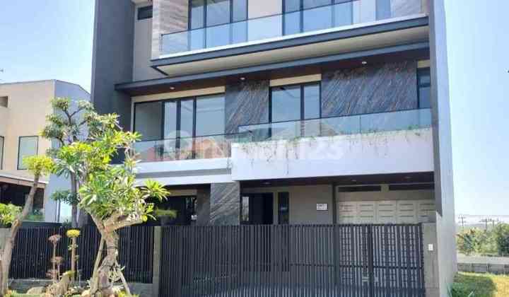 Rumah Citraland Utama, Baru Gress Elit - 3 Lantai + Rooftop Rumah Citraland Utama, Baru Gress Elit - 3 Lantai + Rooftop