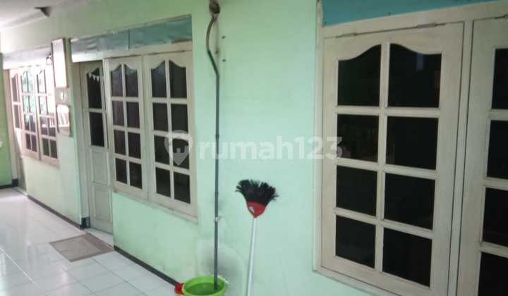 Rumah Ketintang Timur Posisi Hook, Dekat Royal Plaza 2