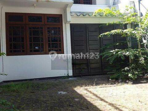 Rumah 2 lantai daerah asri tenang di wilayah Senopati 2