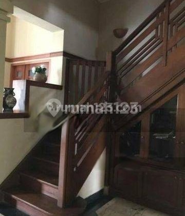 Rumah menawan yang terletak strategis di pusat Jakarta 2