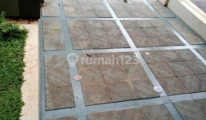 Modern Minimalist Fully Furnished Home Ready to Occupy in the Comfortable and Complete Complex of Lavanya Hills Residence, Cinere 2