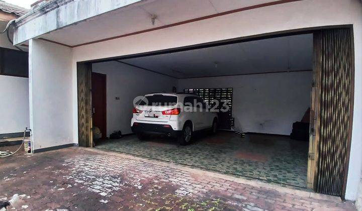 Dijual Cepat Sampai Jadi. Jarang Ada. Rumah Asri Hadap Timur Dengan Tanah Luas Dan Ngantong + Swimming Pool di Area Haji Nawi Fatmawati 2