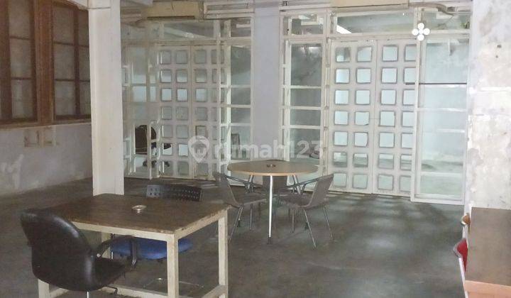 Dijual Cepat Bangunan Kantor 3 Lantai Dengan Struktur Kokoh Dan Infrastruktur Rapih di Lokasi Super Strategis Kawasan Bisnis Jakarta Barat 2