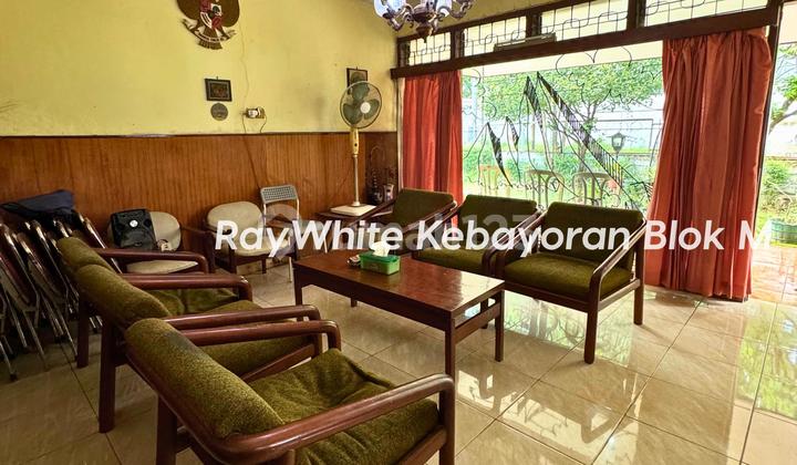 Old House for Sale, Land Price Calculated in Super Strategic Location Duren Tiga 2