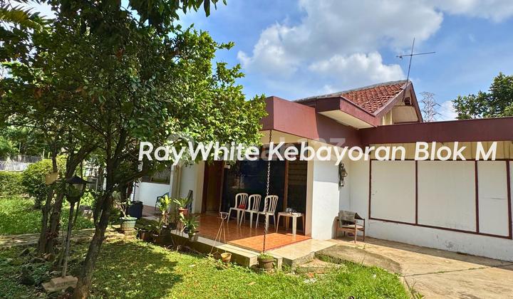 Dijual Rumah Lama Hitung Tanah di Lokasi Super Strategis Duren Tiga