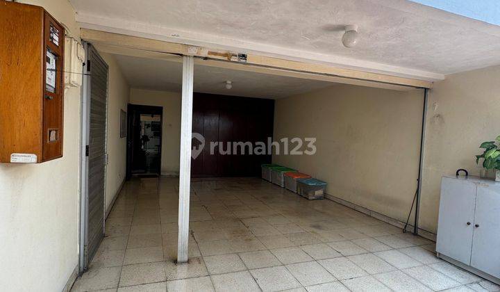 Dijual Cepat Rumah 1 Lantai Di Kemang Luas 990m2. Lebar Muka 30 Meter 2