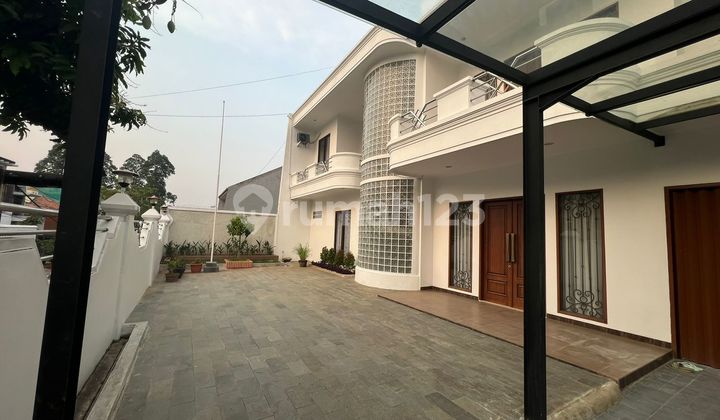 Disewa Rumah Cantik 2 Lantai Siap Huni Di Meruya Selatan  2