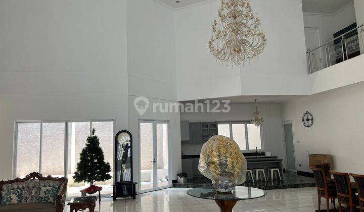 Disewa Rumah Cantik 2 Lantai Siap Huni Di Meruya Selatan  1