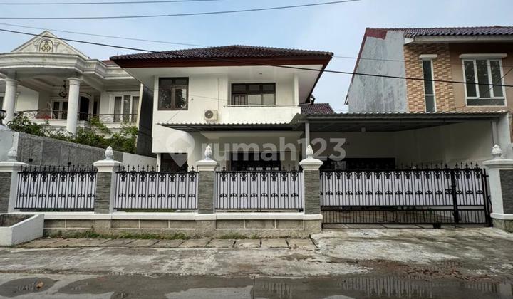 2-Storey House Suitable for Residential and Silent Office Use