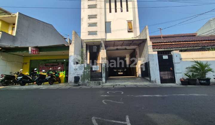 Rumah Kos-Kosan Aktif di Gandaria Jakarta Selatan