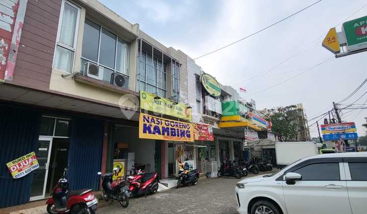 Ready-to-Use 2-Story Shophouse in Ciputat, South Tangerang. Ready-to-Use 2-Story Shophouse in Ciputat, South Tangerang.