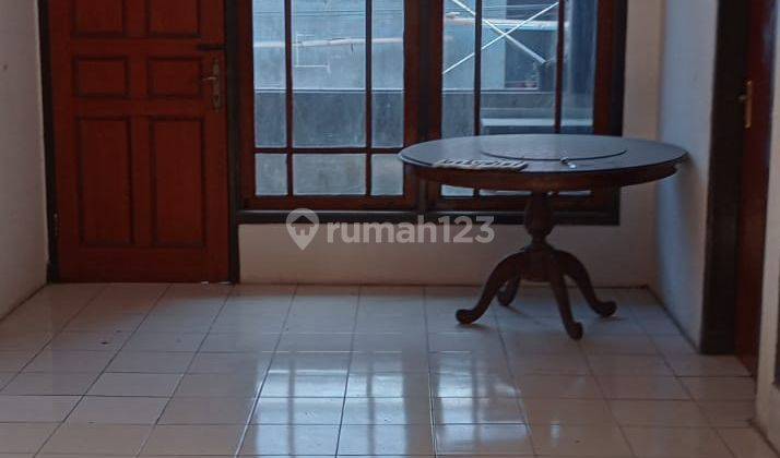 Dijual Rumah Lama 2,5 Lantai Yang Dijadikan Kos kosan di Sukajadi Bandung 2