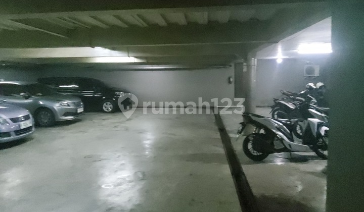 Rumah Harga Dibawah NJOP dengan Layout Kantor di Kemang Jakarta Selatan