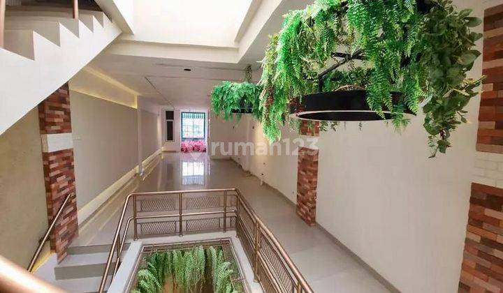 Ruko cantik yg di jual Di lokasi strategis di Tangerang di Jln. Jenderal Sudirman  1