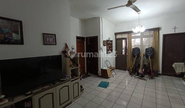 Rumah Hitung Tanah Di Jual Murah Di Komp Villa Delima 1