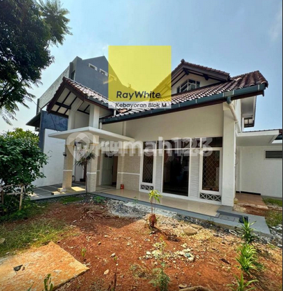 Rumah 2 Lantai Bagus SHM di Jalan Kerinci, Jakarta Selatan