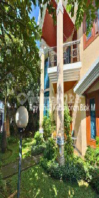 Rumah Town House di Area Simprug 2