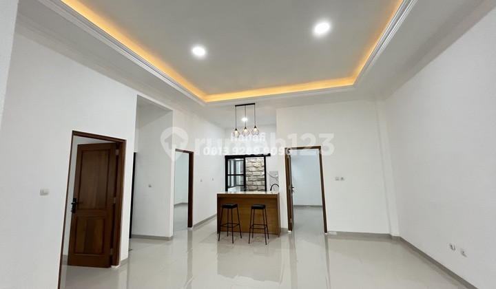 Rumah Jogja dijual desain Klasik dekat Pasar Godean 2