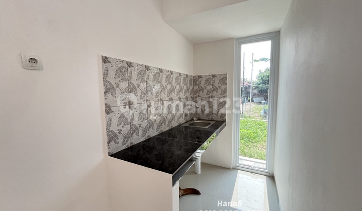 Minimalist House in Yogyakarta for Sale near Godean Market