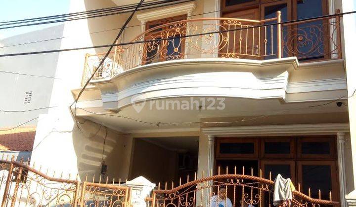 Dijual Cepat Rumah Furnish 2 1 2 Lantai di Tanjung Duren Utara Jakarta Barat 1