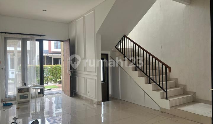 Modern 2-Storey House at Asera One South 2