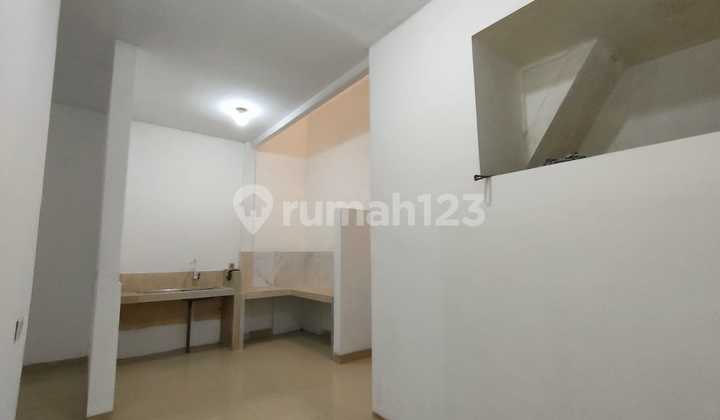 Strategic House in North Kembangan, West Jakarta 2