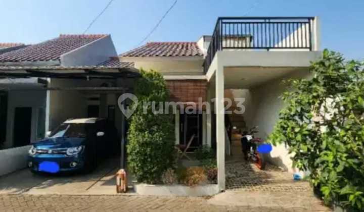 Comfortable House Ready to Occupy in Jakasampurna Cluster, Bekasi Comfortable House Ready to Occupy in Jakasampurna Cluster, Bekasi