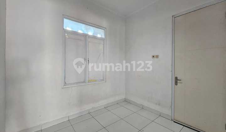 Rumah Minimalis di Mutiara Gading City, Cluster Royal London - Bekasi 2