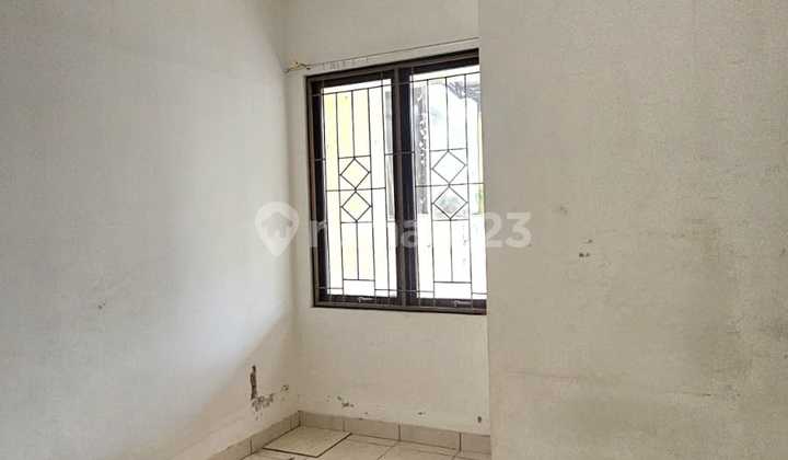 Large 1-Story House in Ifolia Cluster, Harapan Indah 2, Bekasi 2