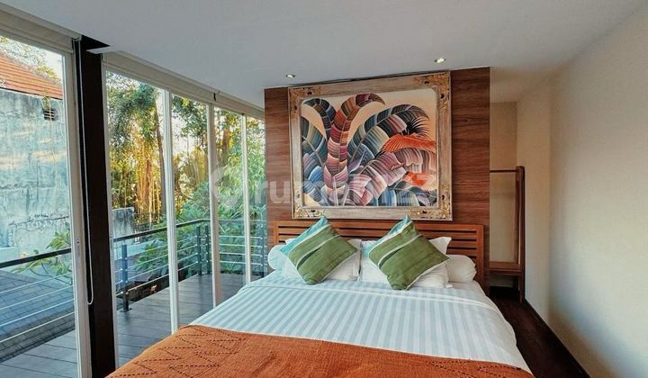 Dijual Villa Strategis Dengan Return Investasi Tinggi Di Jalan Raya Semer Kerobokan, Badung. Dijual Villa Strategis Dengan Return Investasi Tinggi Di Jalan Raya Semer Kerobokan, Badung.