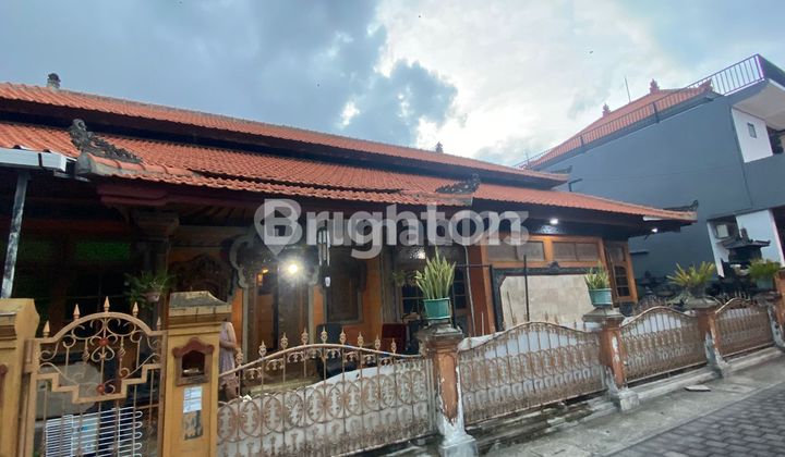 STRATEGIC LOCATION OF BIG HOUSE IN DENPASAR CITY CENTER