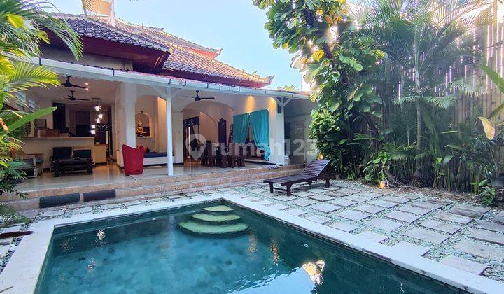 Charming Four Bedrooms Balinese Villa in Petitenget Villa Complex 1