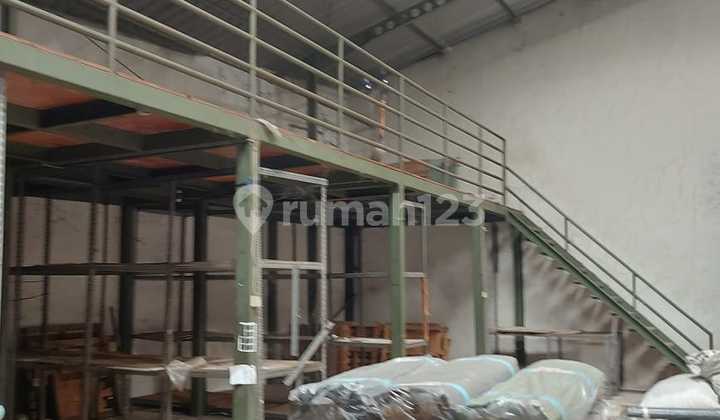 Fast Sale Ready-to-Use Warehouse in Central Bandung City