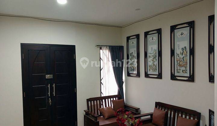 Rumah 2 Lantai di Komplek Istana Regency Sudirman 1