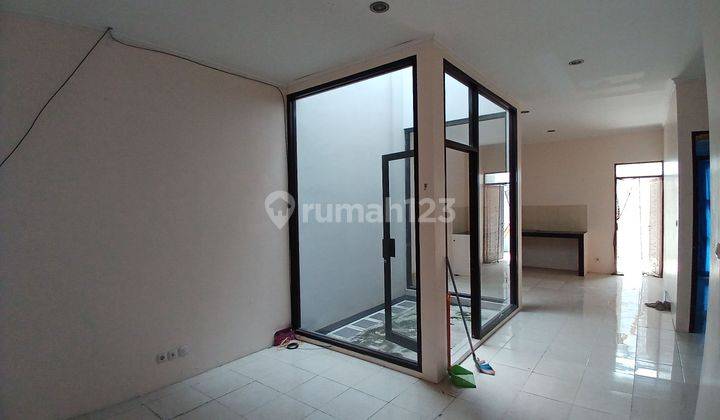 Rumah 1 Lantai di TKI 3 Nyaman Siap Huni  2