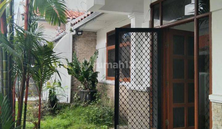 Dijual Rumah Nyaman Strategis Taman Sakura 1