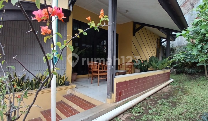 Jual Cepat Rumah Asri 2 Lantai Sayap Dago Siap Huni Jual Cepat Rumah Asri 2 Lantai Sayap Dago Siap Huni