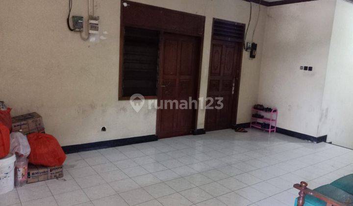 Rumah kost Pulomas Jakarta Timur luas 350 m2  2