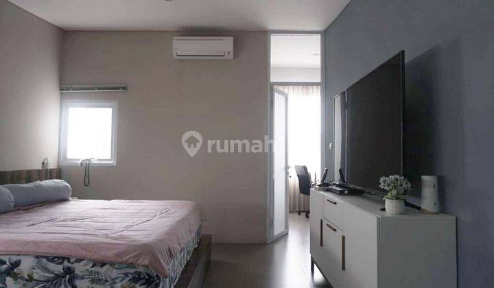 Rumah strategis modern 3 Lantai di Mampang Jakarta Selatan 4.5 Miliar 2