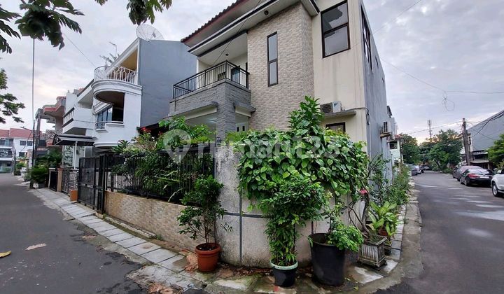 Rumah Hook 3,3Miliar Luas169m2 Kelapa Gading, Jakarta Utara