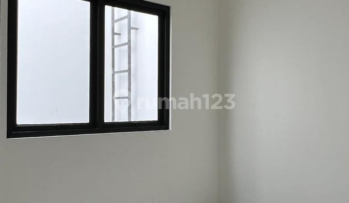 Rumah Bangunan Baru Dalam Cluster Bulevar Hijau Kota Harapan Indah Bekasi 2