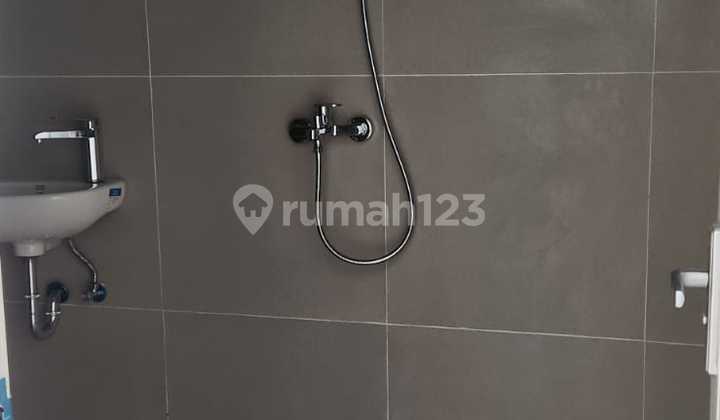 Rumah 2lantai Baru Renovasi Cluster Ifolia, Kota Harapan Indah2, Bekasi 2