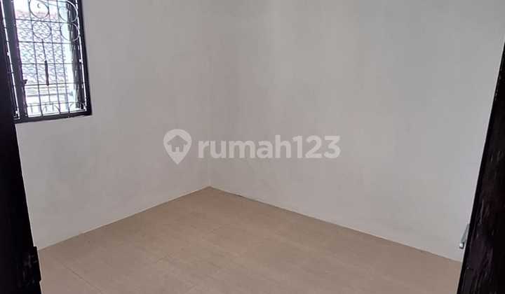 Business and Boarding House in Duren Sawit, East Jakarta 1.5 Billion 2