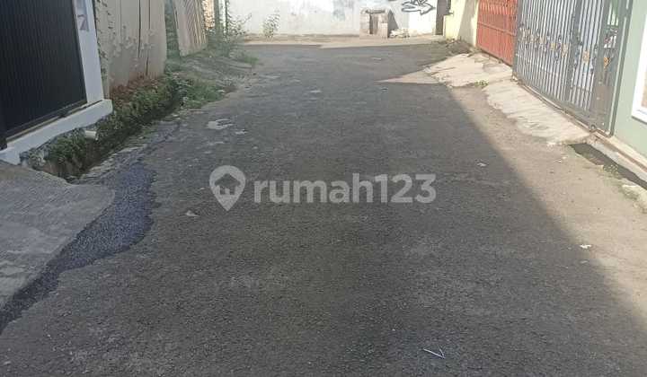 Rumah Bangunan Baru Dalam Komplek Di Pondok Bambu Jakarta Timur 2