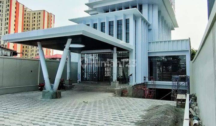 dijual gedung 6 lantai di otista cawang 1