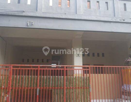 Dikontrakkan Rumah Siap Huni.3 Lantai 1 Gate System 1