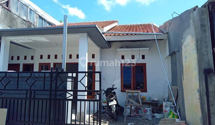 Dikontrakan Rumah Baru Gresss Semi Furnis Denpasar Barat 1