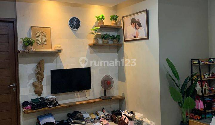 Dijual Rumah Bahan Premium Semi Villa Lokasi Strategis 2